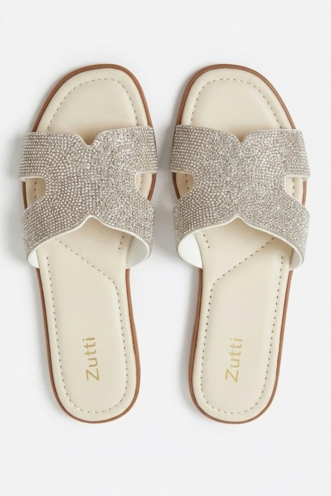 Aléssia - Sandália Chinelo Brilho Off White