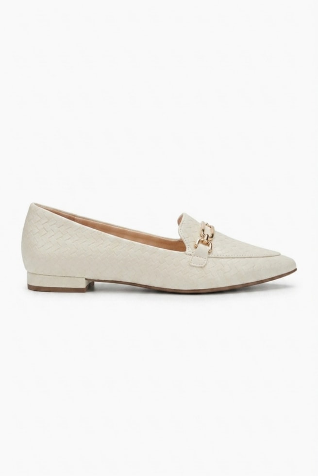Alícia - Sapatilha Bico Fino Off White