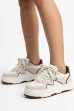 Off White/Marrom