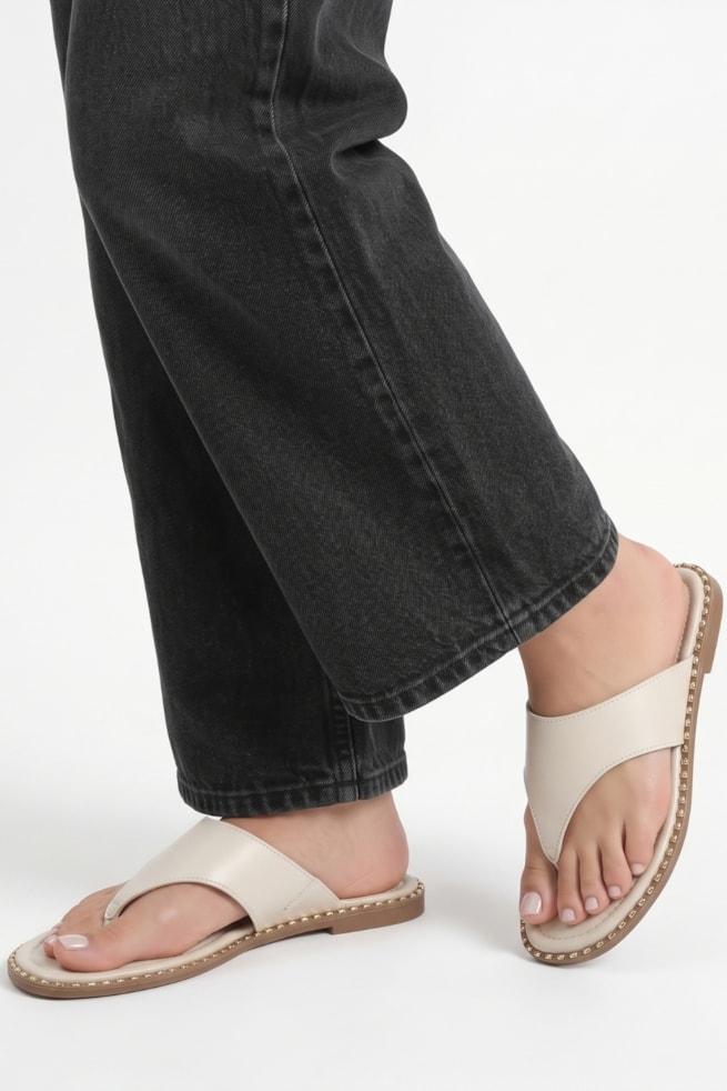 Caetana - Sandália Rasteira Off White