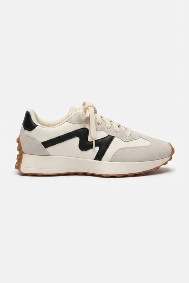 Camila - Tênis Casual Camurça Off White e Cinza com Recortes Preto