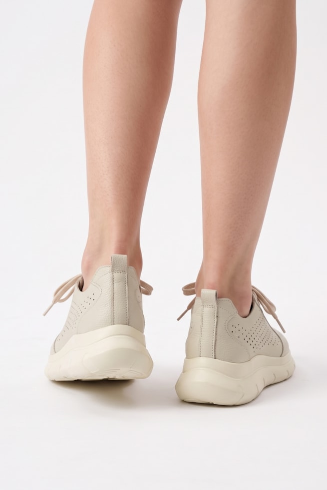 Camile - Tênis Couro Off White