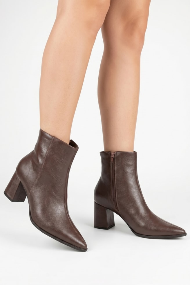 Cauane - Bota Ankle Couro Salto Bloco Marrom