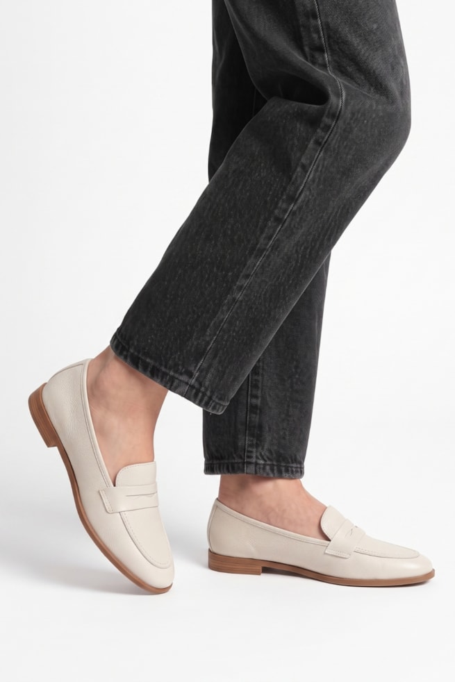 Clarisse - Sapato Mocassim Couro Off White