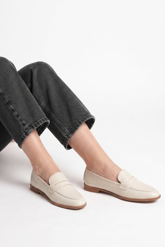 Clarisse - Sapato Mocassim Couro Off White
