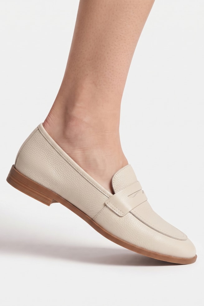 Clarisse - Sapato Mocassim Couro Off White