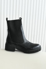 Preto