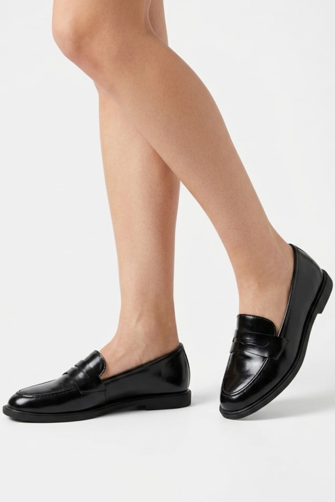 Gabriela - Sapato Mocassim Bico Redondo Preto