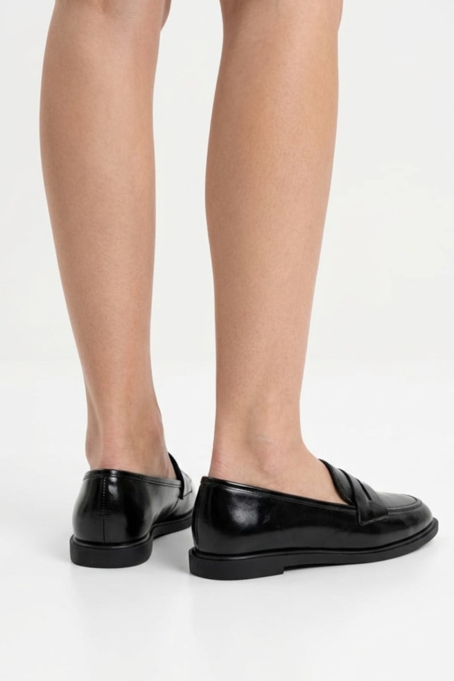 Gabriela - Sapato Mocassim Bico Redondo Preto