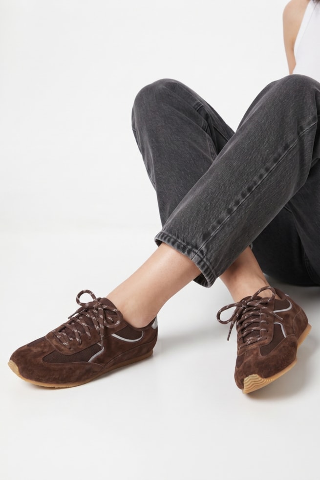 Gal - Tênis Casual Suede Marrom com Detalhes Prata