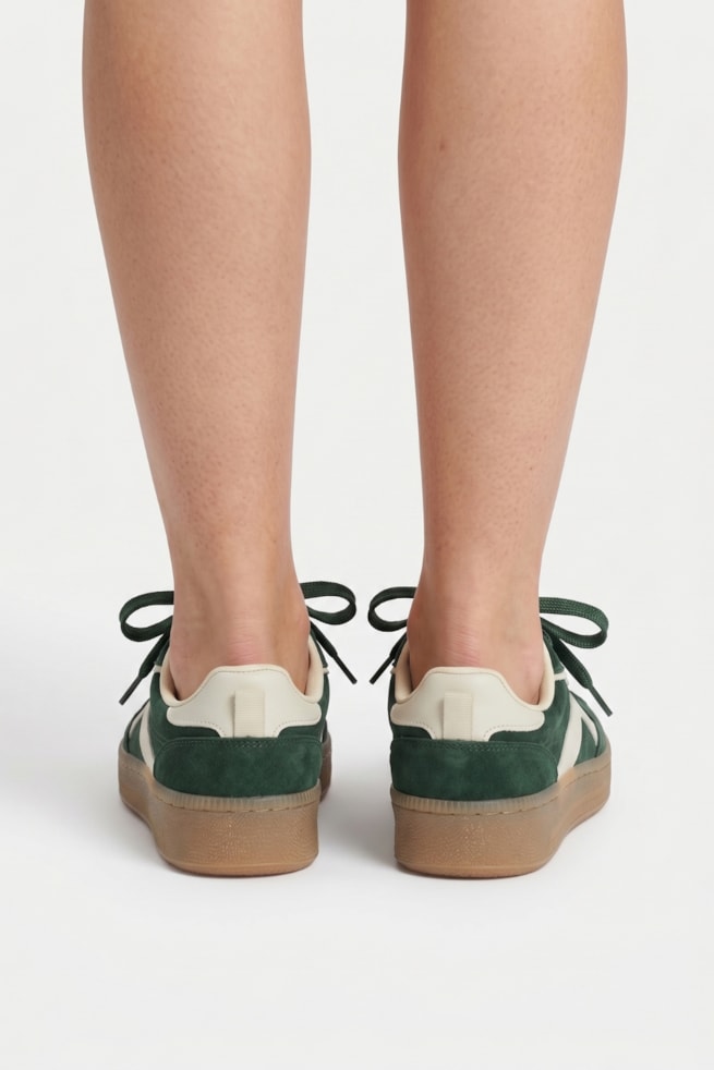 Helena - Tênis Camurça Verde com Recortes Off White