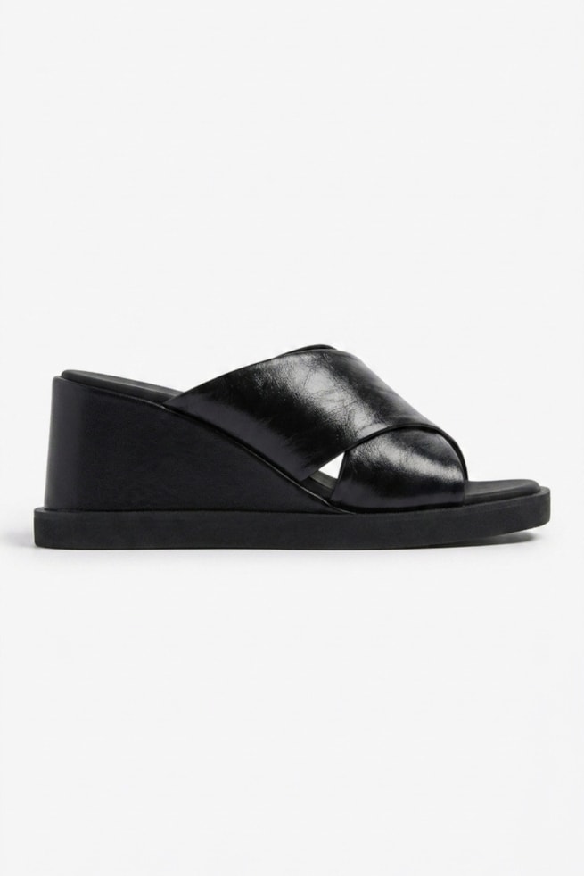 Ísis - Sandália Tamanco Couro Preto