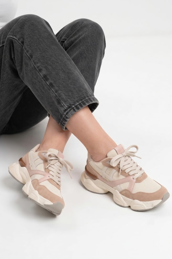 Iza - Tênis Chunky Nude c/ Rosê