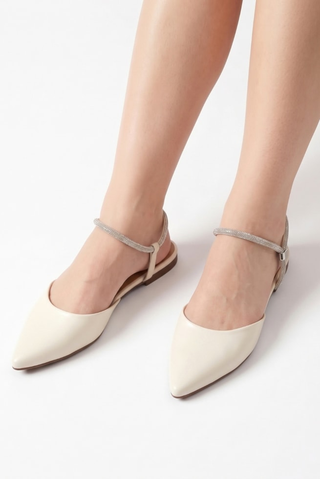 Lara - Sapatilha Slingback Off White