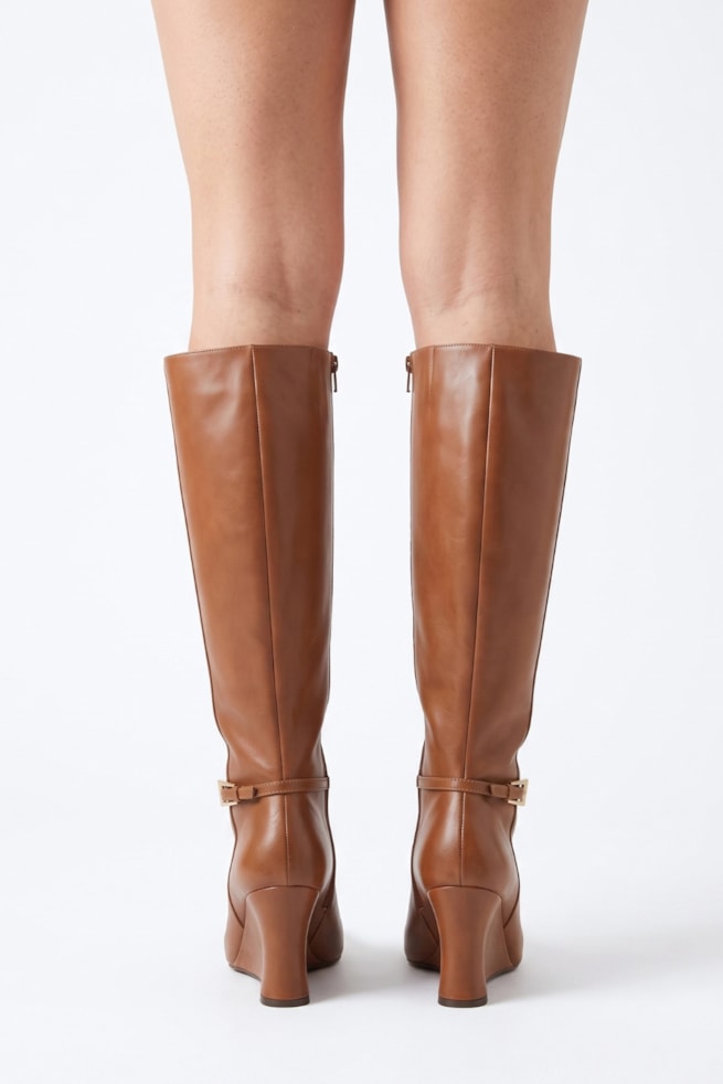 Lauren - Bota Anabela Couro Cano Longo Caramelo