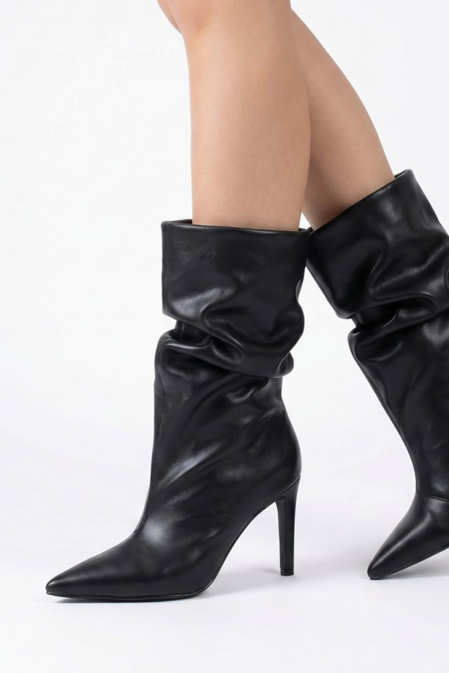 Louise - Bota Bico Salto Fino Preto Cano Médio Franzido