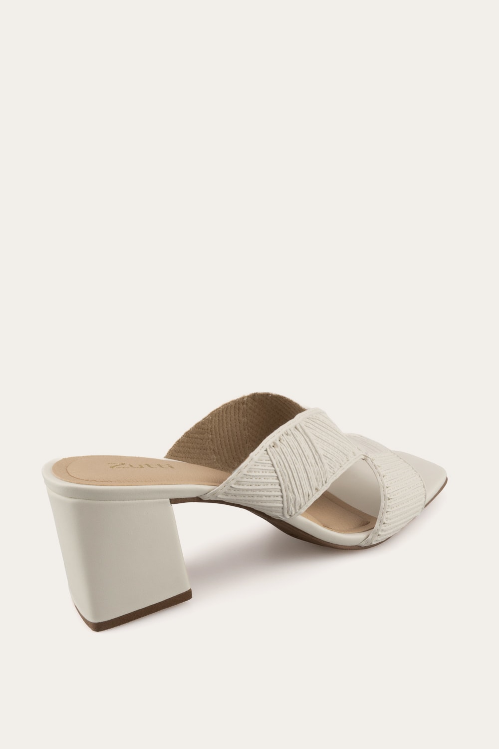 image_f2fd90ef-96c9-43f4-bc76-1a36bae80820