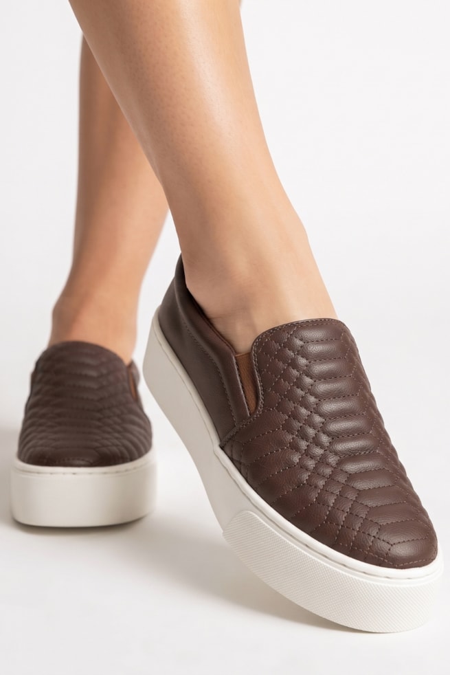 Micaela - Tênis Slip On Marrom