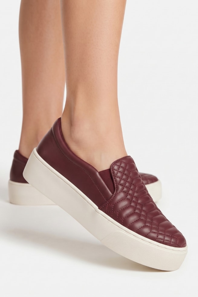Micaela - Tênis Slip On Marsala