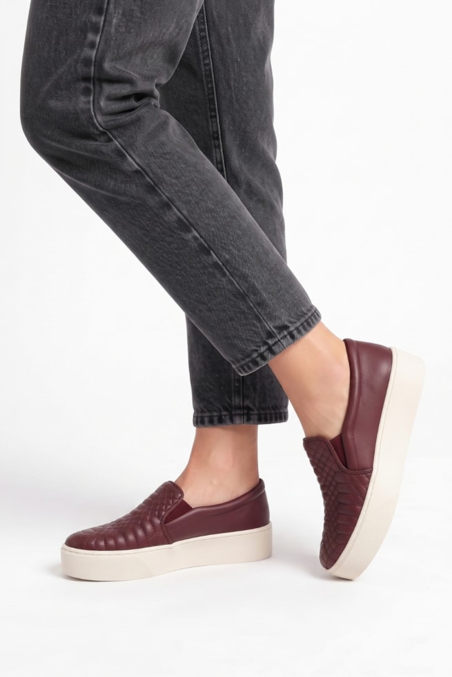 Micaela - Tênis Slip On Marsala