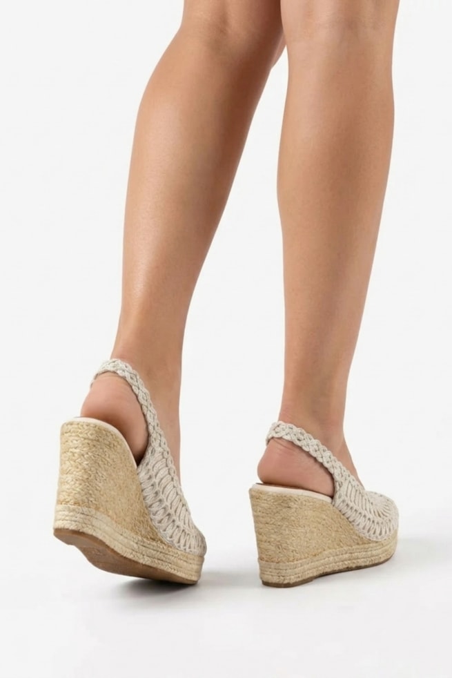 Mirae - Sandália Anabela Off White com Salto em Corda