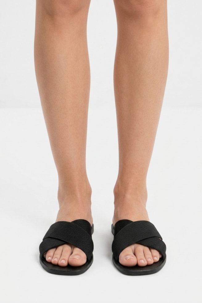 Mitra - Sandália Rasteira Preto
