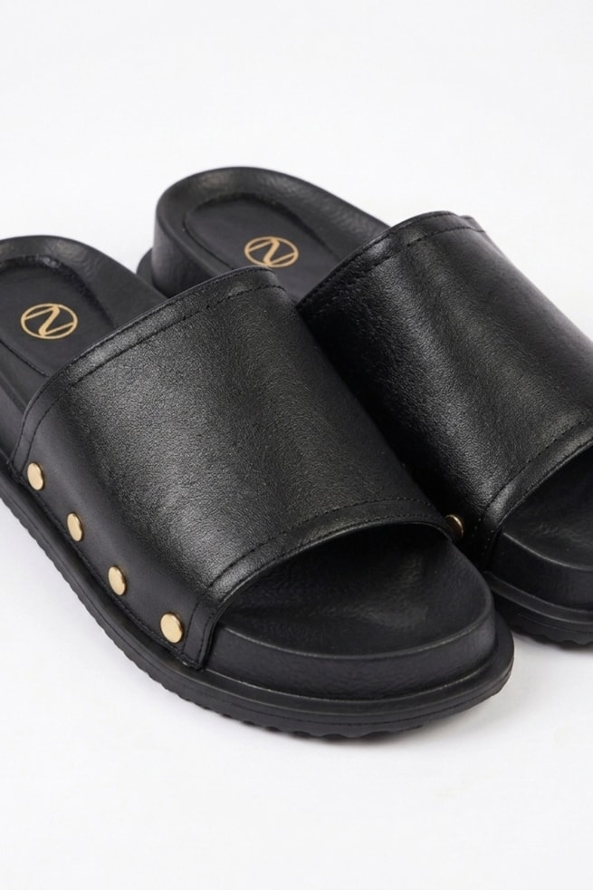 Nicole - Chinelo Flatform Couro Preto