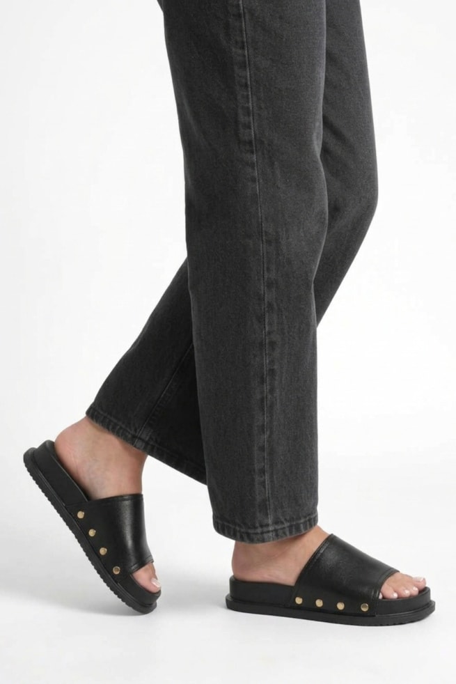 Nicole - Chinelo Flatform Couro Preto