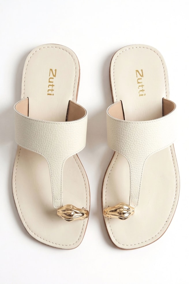 Paola - Sandália Rasteira Off White