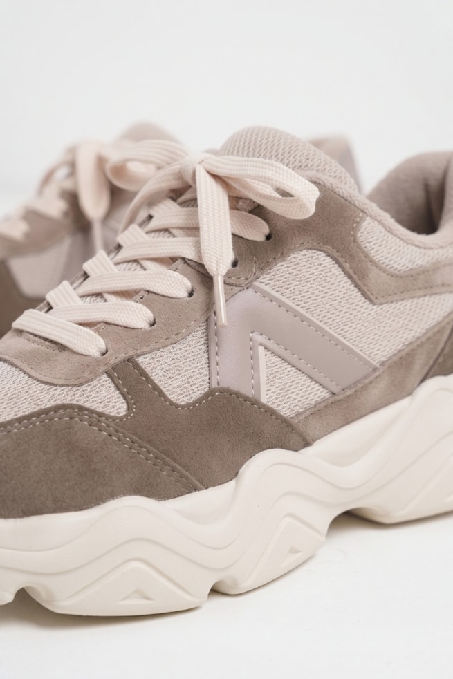 Renata - Tênis Chunky Off White com Areia