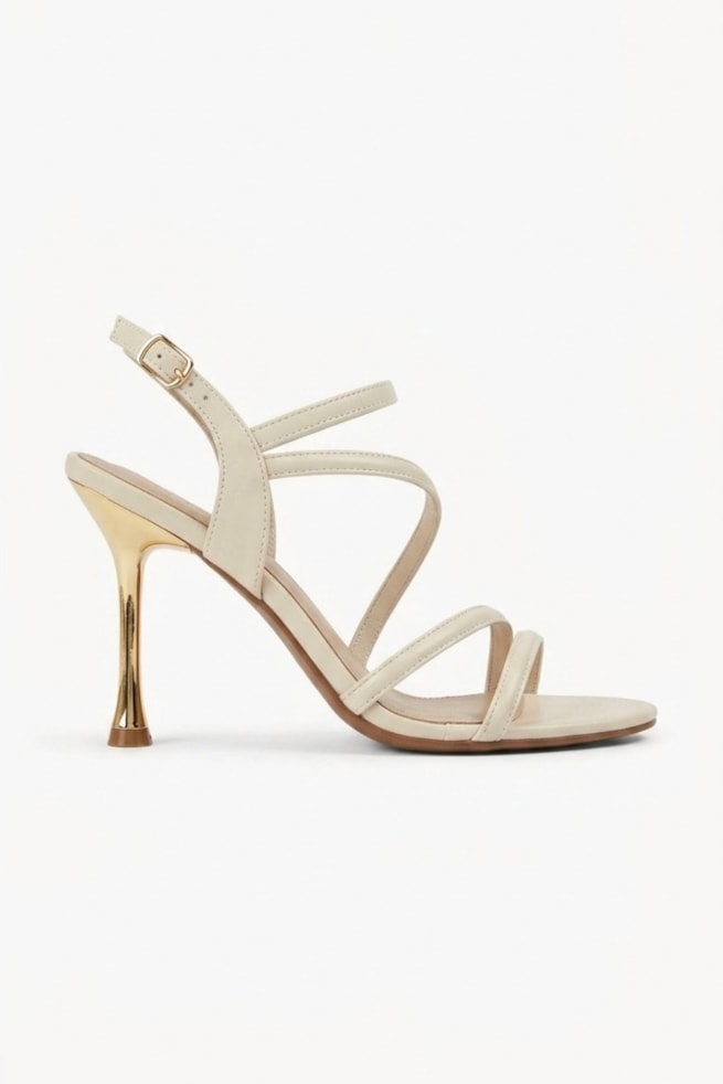 Soraia - Sandália Tiras Off White